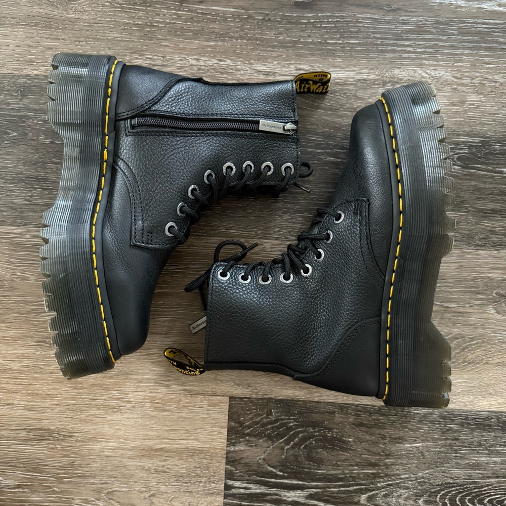 Dr. Marten Jadon
